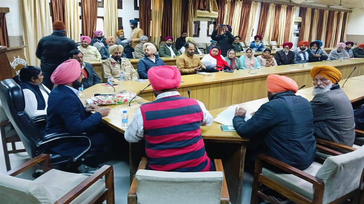 ਪੱਛੜੀਆਂ ਸ਼੍ਰੇਣੀਆਂ ਨੂੰ ਸਰਕਾਰੀ ਸਕੀਮਾਂ ਦਾ ਲਾਭ ਯਕੀਨੀ ਬਣਾਇਆ ਜਾਵੇ : ਚੇਅਰਮੈਨ ਥਿੰਦ