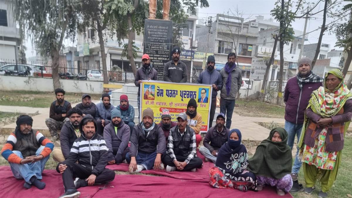 ਸਫ਼ਾਈ ਕਰਮਚਾਰੀ ਰੇਹੜਾ ਯੂਨੀਅਨ ਨੇ ਮੰਗਾਂ ਨੂੰ ਲੈ ਕੇ ਦਿੱਤਾ ਧਰਨਾ