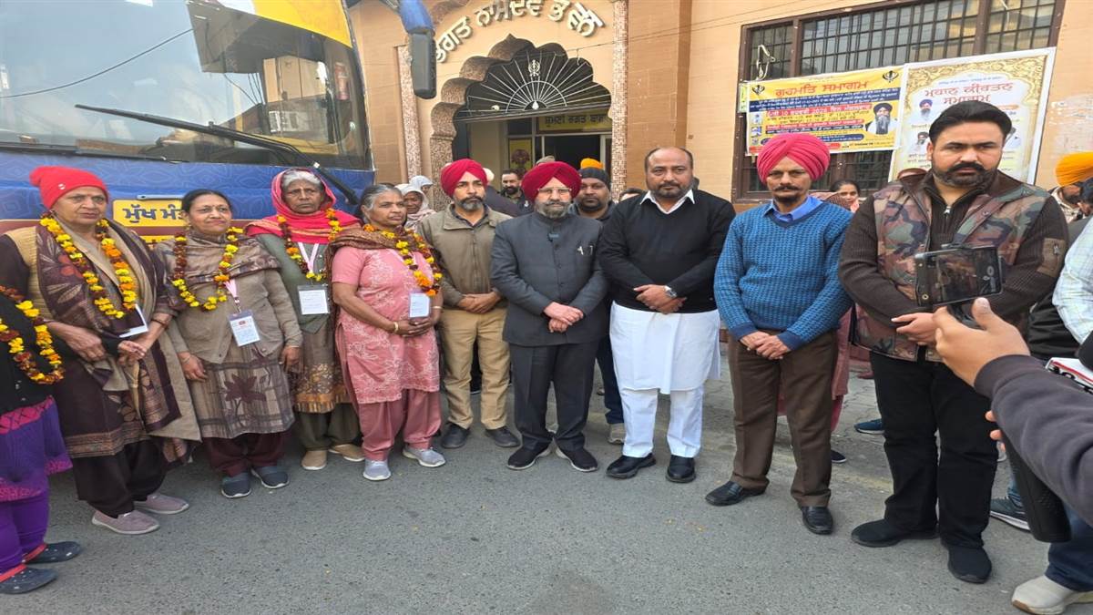 ਸੀਐੱਮ ਤੀਰਥ ਯਾਤਰਾ ਤਹਿਤ ਵੱਖ-ਵੱਖ ਥਾਵਾਂ ਲਈ ਬੱਸ ਰਵਾਨਾ