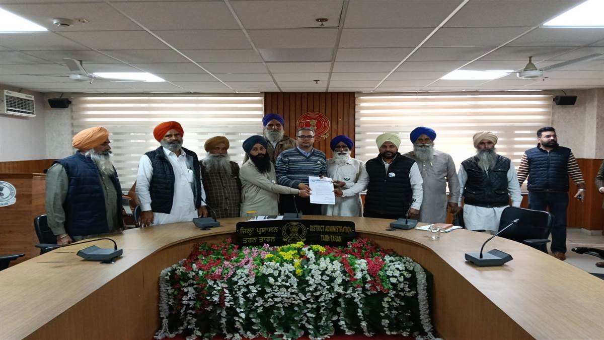 ਹੜ ਪੀੜ੍ਹਤ ਕਿਸਾਨ ਸੰਘਰਸ਼ ਕਮੇਟੀ ਵੱਲੋਂ ਪ੍ਰਸ਼ਾਸ਼ਨ ਨਾਲ ਮੀਟਿੰਗਾਂ ਜਾਰੀ