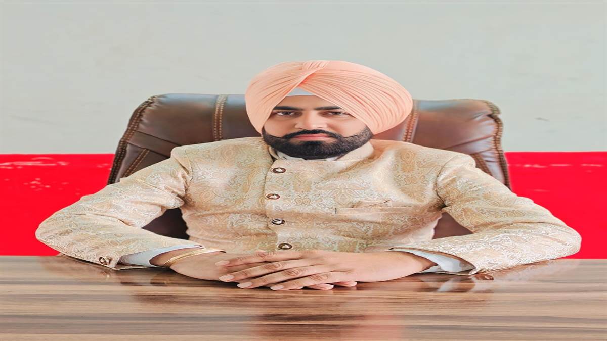 ਨੋਟੀਫਿਕੇਸ਼ਨ ਦੇ 6 ਮਹੀਨੇ ਬਾਅਦ ਵੀ 1007 ਨਾਨ-ਟੀਚਿੰਗ ਮੁਲਾਜ਼ਮਾਂ ਨੂੰ ਰੈਗੂਲਰ ਕਰਨ ਦੇ ਨਹੀਂ ਹੋਏ ਆਰਡਰ
