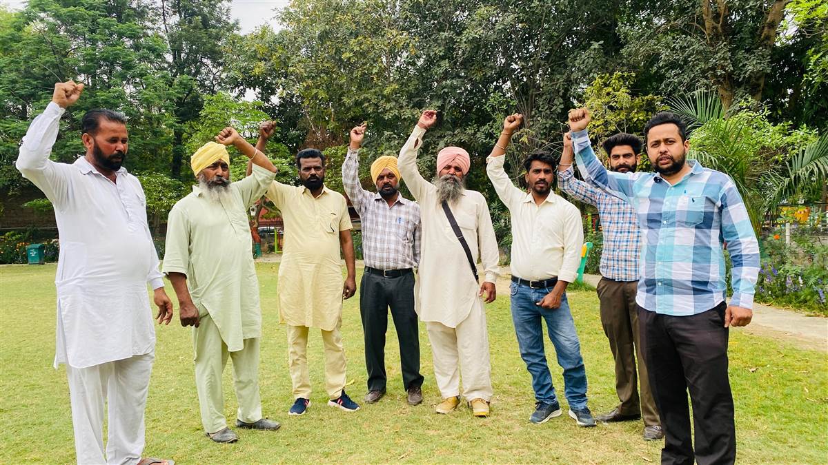 ਠੇਕਾ ਮੁਲਾਜ਼ਮਾਂ ਨੇ ਫੂਕਿਆ ਸਬ ਕਮੇਟੀ ਦਾ ਪੁਤਲਾ