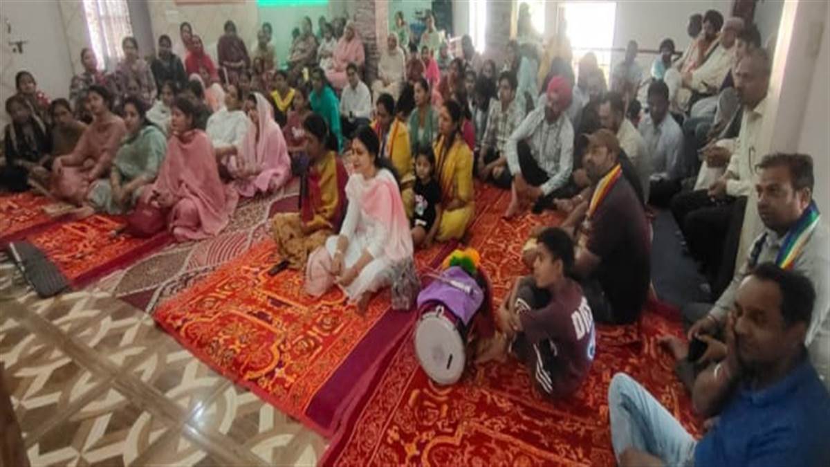 ਸੰਗੀਤਮਈ ਹਨੂੰਮਾਨ ਕਥਾ ਦੇ ਭੋਗ, ਵੱਡੀ ਗਿਣਤੀ ’ਚ ਹੋਏ ਸ਼ਰਧਾਲੂ ਸ਼ਾਮਲ