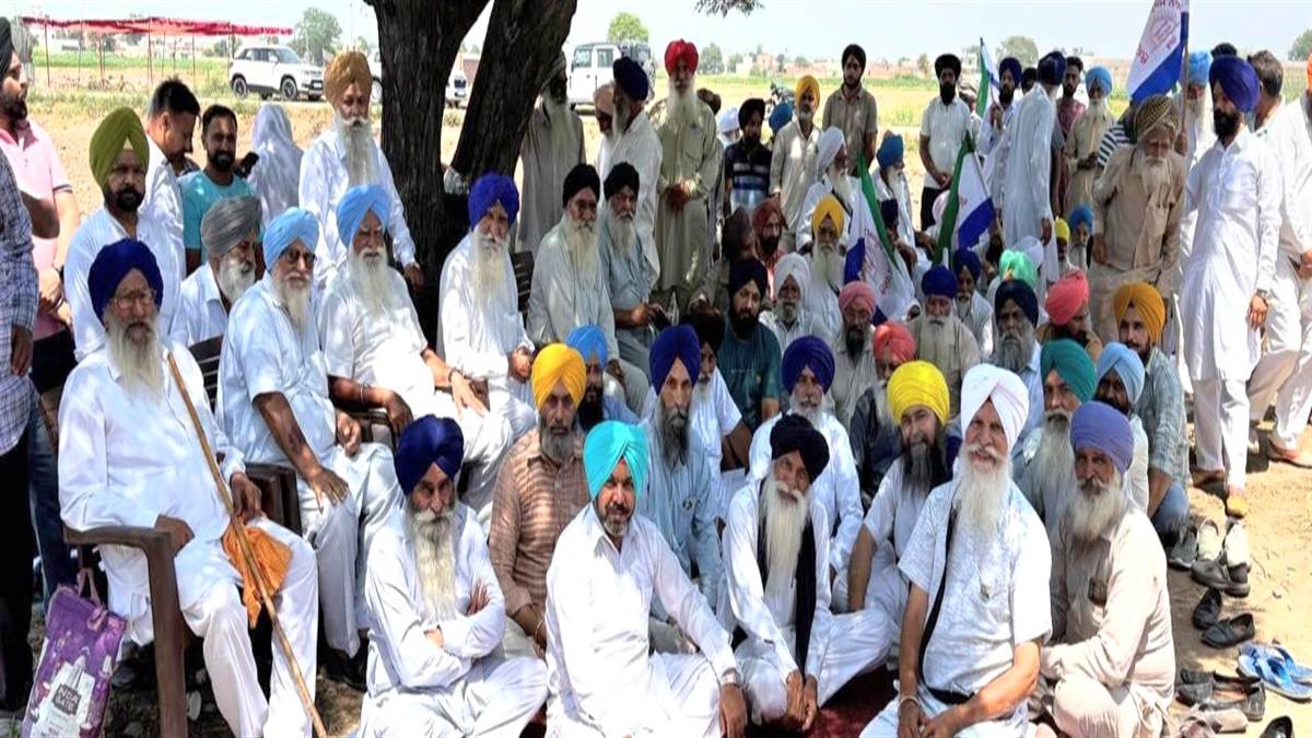 ਕੰਕਰੀਟ ਪਲਾਂਟ ਨੂੰ ਬੰਦ ਕਰਵਾਉਣ ਲਈ ਧਰਨਾ 45ਵੇਂ ਦਿਨ ਜਾਰੀ