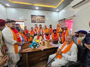 ਨਗਰ ਪੰਚਾਇਤ ਰਈਆ ਦੇ ਪ੍ਰਧਾਨ, ਸੀਨੀਅਰ ਵਾਈਸ ਪ੍ਰਧਾਨ ਤੇ ਵਾਈਸ ਪ੍ਰਧਾਨ ਨੇ ਸੰਭਾਲੇ ਅਹੁਦੇ