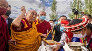 Dalai Lama Ladakh Tour : ਲੇਹ 'ਚ ਵਸੇ ਤਿੱਬਤੀਆਂ ਨੂੰ ਮਿਲਣ ਪਹੁੰਚੇ ਦਲਾਈ ਲਾਮਾ, ਸੋਨਮਲਿੰਗ ਤਿੱਬਤ ਪਹੁੰਚਣ 'ਤੇ ਹੋਇਆ ਸਵਾਗਤ