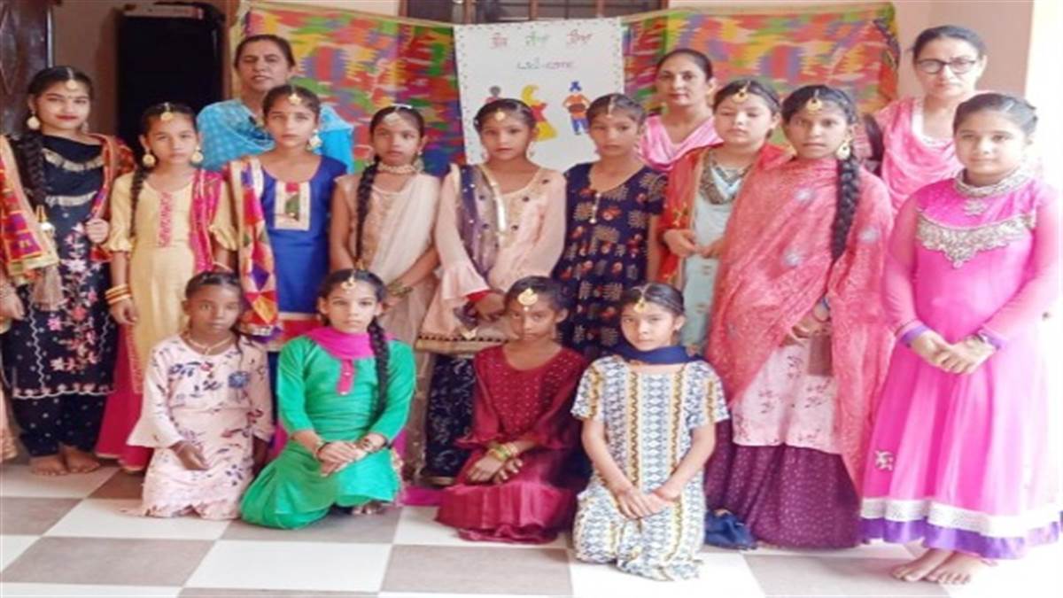 https://img.punjabijagran.com/punjabi/ਵੱਖ-ਵੱਖ ਸਕੂਲਾਂ 'ਚ ਤੀਆਂ ਦਾ ਤਿਉਹਾਰ ਮਨਾਇਆ