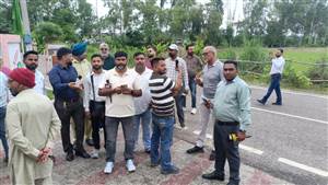 ਹੁਸ਼ਿਆਰਪੁਰ ਨਗਰ ਨਿਗਮ 'ਚ ਤੀਜੇ ਮੇਅਰ ਦੀ ਚੋਣ ਦੌਰਾਨ Media Not Allowed,ਪੱਤਰਕਾਰਾਂ 'ਚ ਗੁੱਸੋ ਦਾ ਮਾਹੌਲ