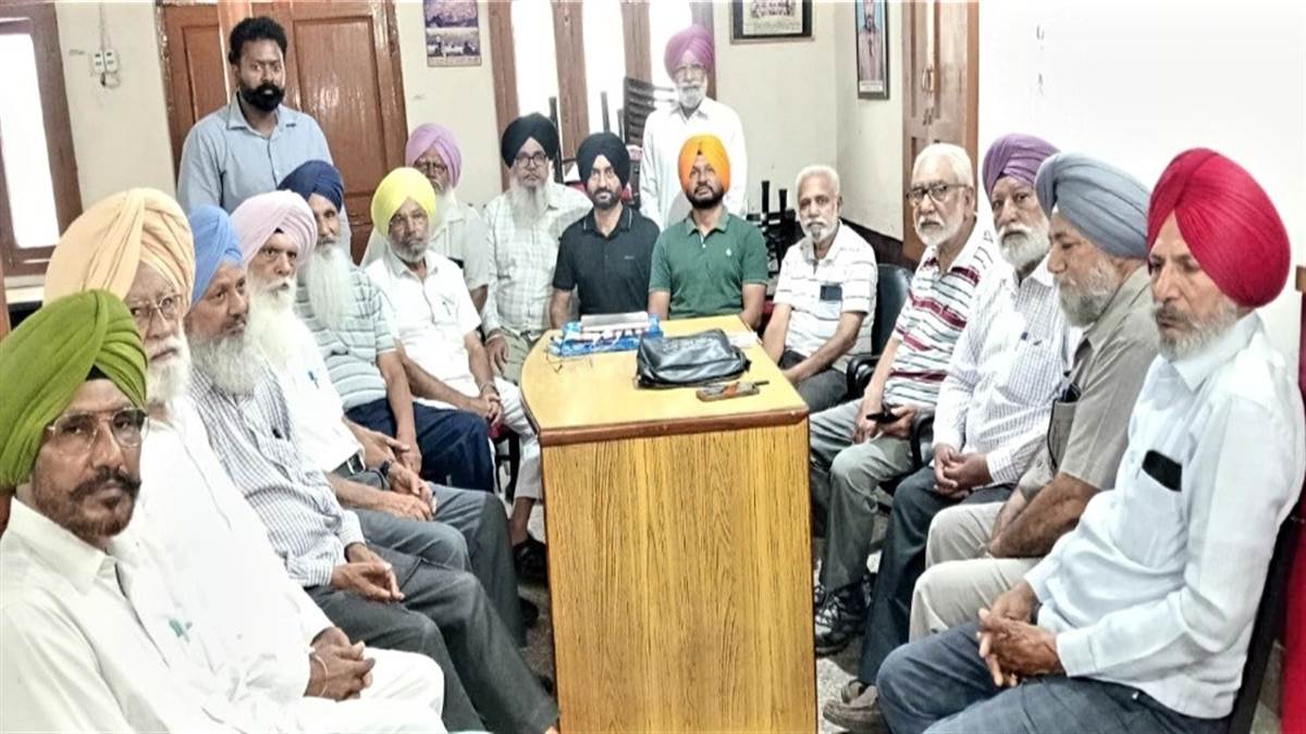 ਮੁਲਾਜ਼ਮ ਪੈਨਸ਼ਨਰਜ਼ ਸਾਂਝਾ ਫਰੰਟ ਦੇ ਆਗੂਆਂ ਵੱਲੋਂ ਇਕੱਤਰਤਾ