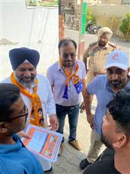 ਬਲਦੇਵ ਸਿੰਘ ਖਹਿਰਾ ਨੇ ਵਾਰਡ ਵਾਸੀਆਂ ਨਾਲ ਕੀਤੀ ਮੁਲਾਕਾਤ