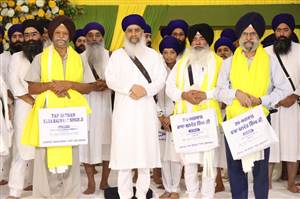 ਇਕੋਤਰੀ ਸਮਾਗਮ ਮੌਕੇ ਕਰਵਾਇਆ ਵਿਸ਼ਾਲ ਕਵੀ ਦਰਬਾਰ