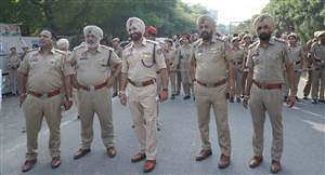 ਸੀਬੀਆਈ ਤੇ ਈਡੀ ਦੀ ਛਾਪੇਮਾਰੀ ਵਿਰੁੱਧ ‘ਆਪ’ ਵੱਲੋਂ ਭਾਜਪਾ ਦਫ਼ਤਰ ਅੱਗੇ ਰੋਸ ਮੁਜ਼ਾਹਰਾ