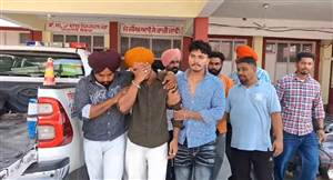 ਇਕ ਹਾਦਸੇ ਨੇ ਉਜਾੜ ਦਿੱਤੇ ਦੋ ਪਰਿਵਾਰ, ਕੈਂਟਰ ਨਾਲ ਟਕਰਾ ਕੇ ਬਾਘਾਪੁਰਾਣਾ ਦੇ ਦੋ ਨੌਜਵਾਨਾਂ ਦੀ ਦਰਦਨਾਕ ਮੌਤ; ਮਚਿਆ ਚੀਕ-ਚਿਹਾੜਾ