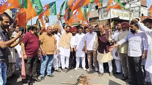 ਪੰਜਾਬ ਸਿਆਸਤ 'ਚ ਭਖਿਆ ਮਾਹੌਲ, CBI ਕਾਰਵਾਈ ਨੂੰ ਲੈ ਕੇ ਮੁੱਖ ਮੰਤਰੀ ਭਗਵੰਤ ਮਾਨ ਦਾ ਫੂਕਿਆ ਪੁਤਲਾ