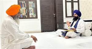 Amritsar News : ਸ਼੍ਰੋਮਣੀ ਕਮੇਟੀ ਮੈਂਬਰ ਪੁੜੈਣ ਨੇ ਅਕਾਲ ਤਖ਼ਤ ’ਤੇ ਸੌਂਪਿਆ ਸਪਸ਼ਟੀਕਰਨ, ਮੁੱਖ ਮੰਤਰੀ ਨਾਲ ਮੁਲਾਕਾਤ ਨੂੰ ਮੰਨਿਆ ਗਲਤੀ
