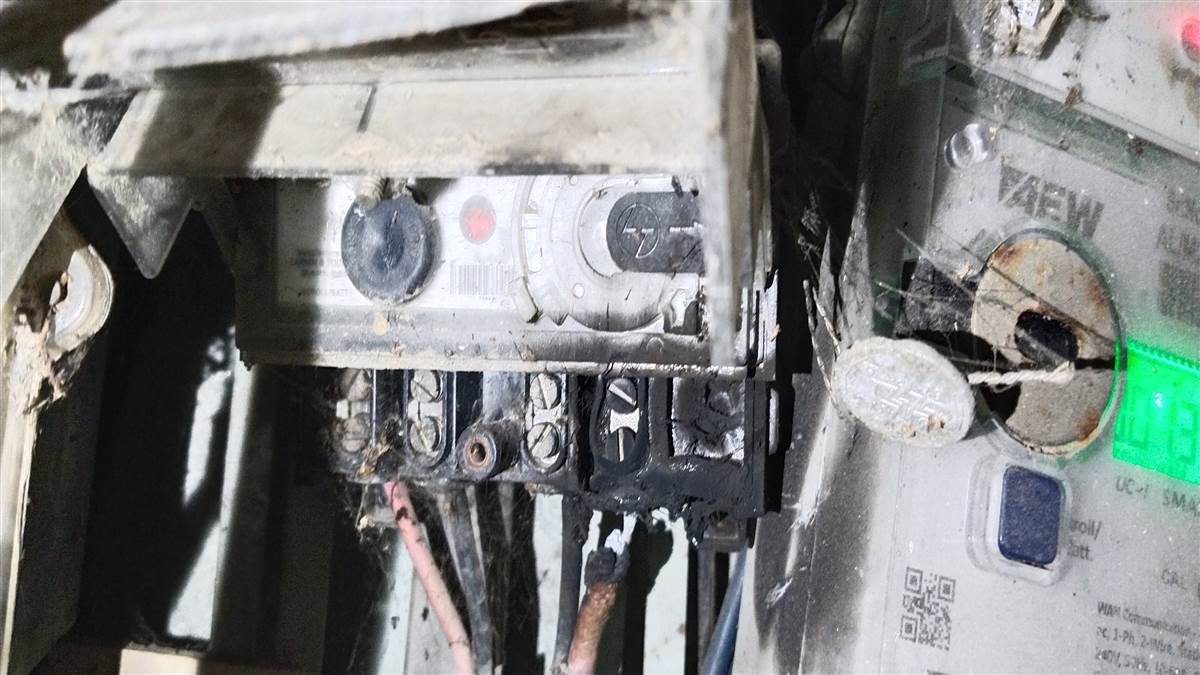 ਸ਼ਰਾਰਤੀਆਂ ਨੇ ਬਿਜਲੀ ਮੀਟਰਾਂ ਦੀਆਂ ਸੀਲਾਂ ਤੋੜੀਆਂ