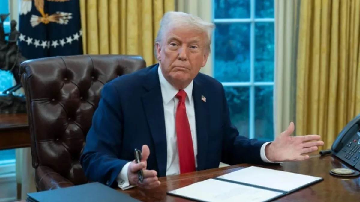 ਅਮਰੀਕਾ 'ਚ ਮੁੜ ਵੀਜ਼ਾ ਪਾਬੰਦੀਆਂ ! ਭਾਰਤੀਆਂ 'ਤੇ ਪਵੇਗਾ ਸਿੱਧਾ ਅਸਰ; ਪੁਤਿਨ ਦੀ ਭਾਰਤ ਯਾਤਰਾ ਤੋਂ ਬਾਅਦ ਟਰੰਪ ਨੇ ਦਿੱਤਾ ਵੱਡਾ ਝਟਕਾ