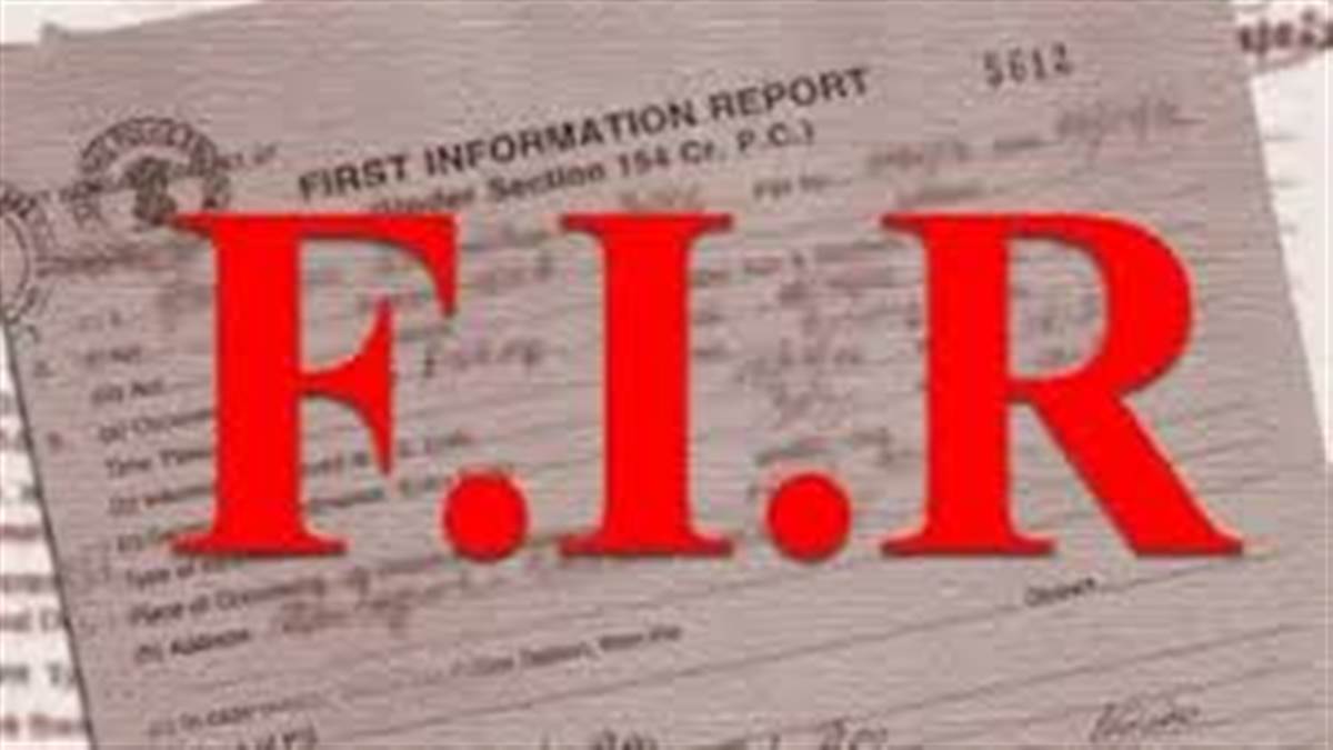 ਸ਼੍ਰੋਮਣੀ ਕਮੇਟੀ ਵੱਲੋਂ 1999 'ਚ ਛਾਪੀ ਕਿਤਾਬ 'ਸਿੱਖ ਇਤਿਹਾਸ' ਦੇ ਸਬੰਧ 'ਚ ਉਸ ਸਮੇਂ ਦੇ ਸਕੱਤਰ ਸਣੇ ਦੋ ਖਿ਼ਲਾਫ਼ ਕੇਸ ਦਰਜ