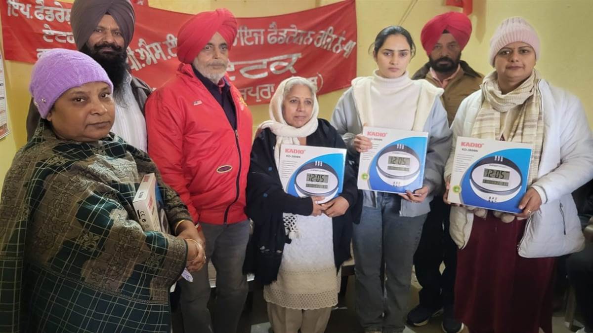 ਪੀਐੱਸਈਬੀ ਇੰਪਲਾਈਜ਼ ਫੈਡਰੇਸ਼ਨ ਵੱਲੋਂ ਮੁਲਾਜ਼ਮਾਂ ਦਾ ਸਨਮਾਨ ਸਮਾਰੋਹ