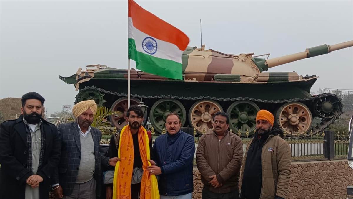 ਕਸ਼ਮੀਰ ਤੋਂ ਕੰਨਿਆਕੁਮਾਰੀ ਤੱਕ ਪੈਦਲ ਯਾਤਰਾ ਤੇ ਨਿਕਲਿਆ ਰਾਜਸਥਾਨ ਦਾ ਮਹਿੰਦਰ ਯਾਦਵ