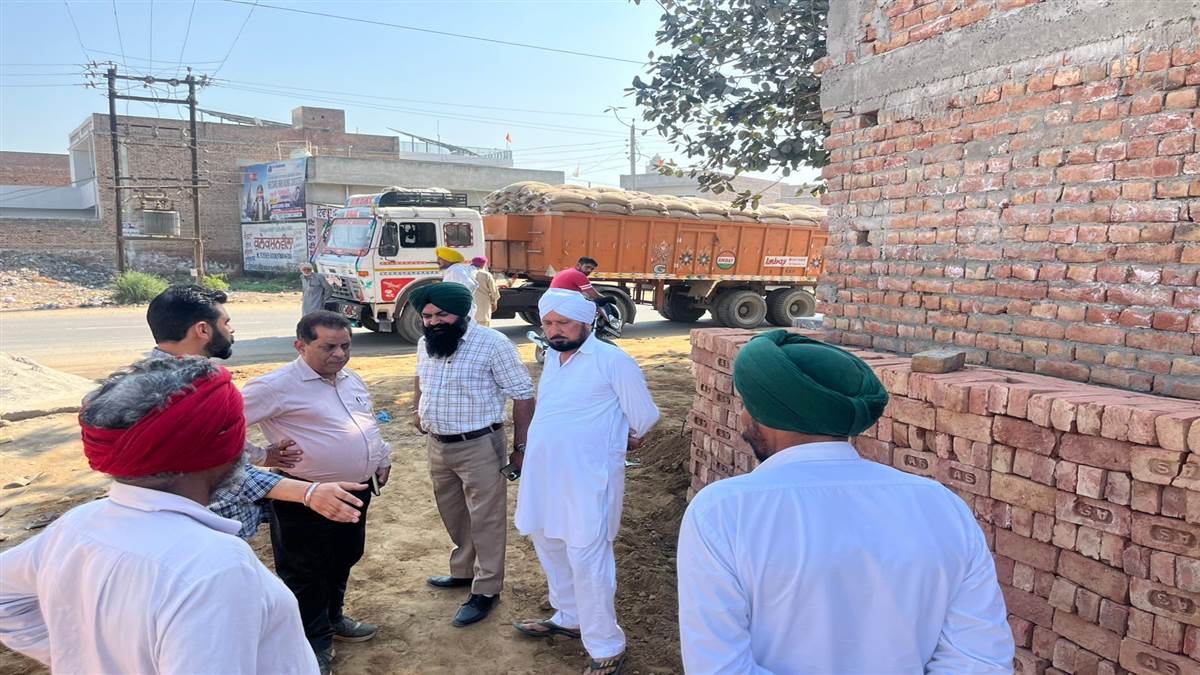 ਮੁੱਖ ਮਾਰਗ ’ਤੇ ਕੀਤੀ ਜਾਵੇਗੀ ਪਾਰਕ ਦੀ ਉਸਾਰੀ : ਧਾਲੀਵਾਲ