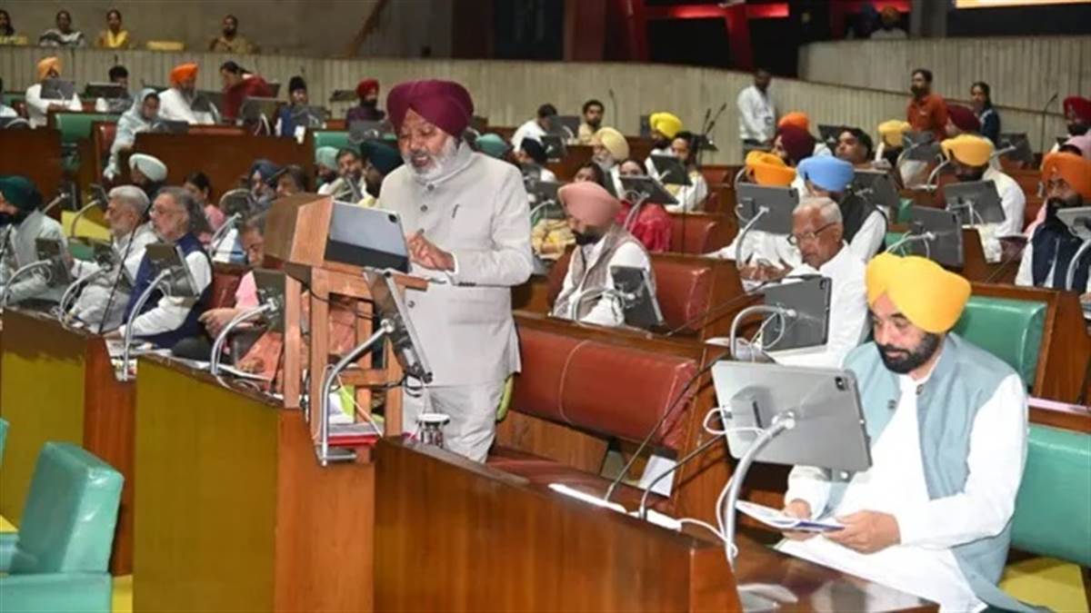 ਪੰਜਾਬ ਬਜਟ ਨੇ ਵਿਦਿਆਰਥੀਆਂ ਲਈ ਖੋਲ੍ਹੇ ਤਰੱਕੀ ਦੇ ਨਵੇਂ ਰਾਹ: ਸਕੂਲ, ਤਕਨੀਕੀ ਤੇ ਉੱਚ ਸਿੱਖਿਆ ਲਈ ਵੱਡੇ ਪ੍ਰਬੰਧ; ਇਕ ਨਜ਼ਰ 'ਚ ਦੇਖੋ ਬਜਟ 'ਚ ਕੀਤੇ ਅਹਿਮ ਐਲਾਨ