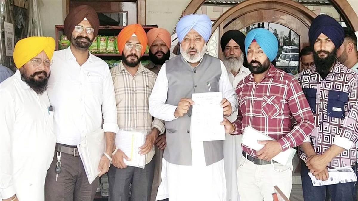 ਹੈਲਥ ਇੰਪਲਾਈਜ਼ ਯੂਨੀਅਨ ਨੇ ਸੌਂਪਿਆ ਮੰਗ ਪੱਤਰ