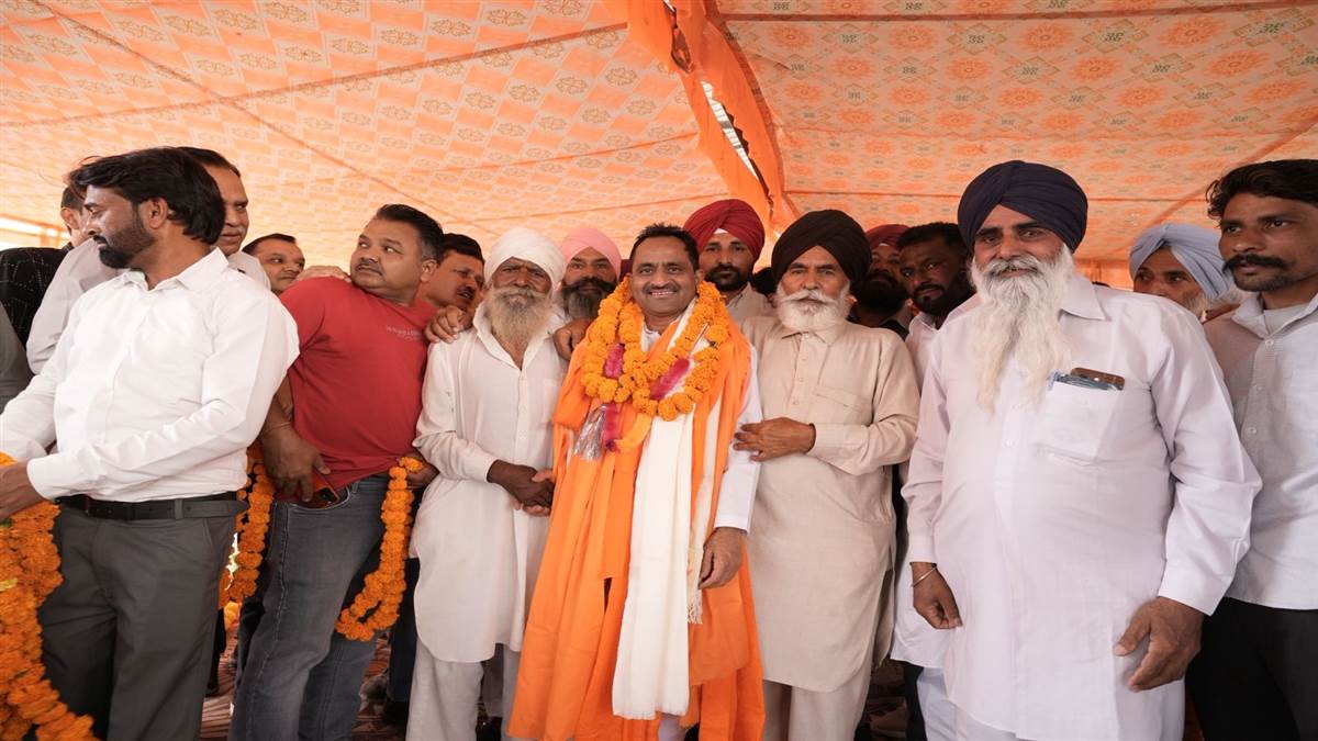 ਕੁਲਵੰਤ ਰਾਏ ਸਿੰਗਲਾ ਦੇ ਜ਼ਿਲ੍ਹਾ ਪ੍ਰਧਾਨ ਬਣਨ ’ਤੇ ਸਨਮਾਨਿਤ