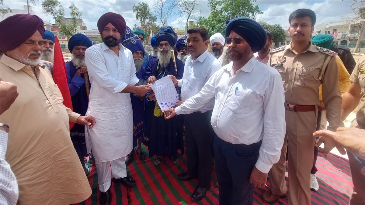 ਗ਼ਰੀਬ ਮਜ਼ਦੂਰਾਂ ਦੇ ਮਸਲੇ ਹੱਲ ਕਰੇ ਸੂਬਾ ਸਰਕਾਰ