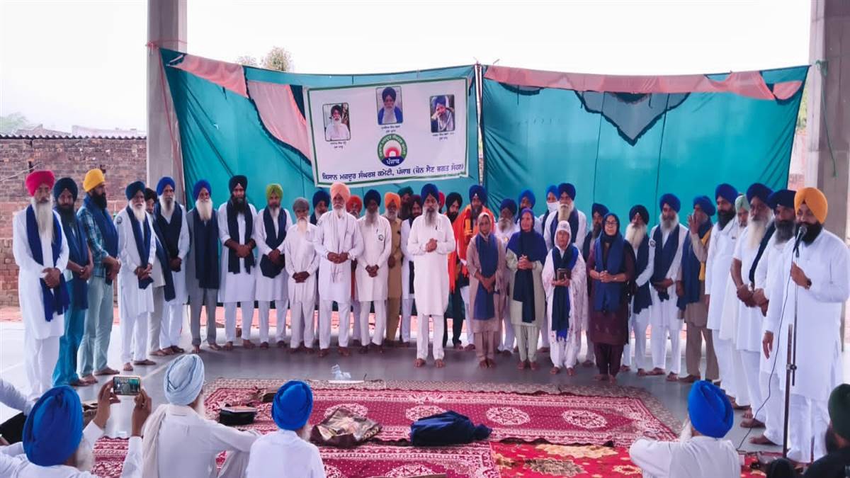 ਨਵੀਂ ਚੁਣੀ ਗਈ ਕੋਰ ਕਮੇਟੀ ਨੂੰ ਕਿਸਾਨੀ ਸੰਘਰਸ਼ ’ਚ ਲੜਨ ਲਈ ਵੱਧ ਤੋਂ ਵੱਧ ਯੋਗਦਾਨ ਪਾਉਣ ਲਈ ਪ੍ਰੇਰਿਤ ਕੀਤਾ