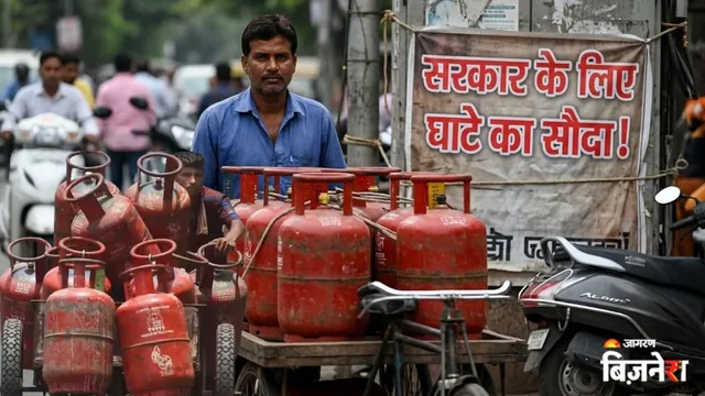 LPG Price: ਐੱਲ.ਪੀ.ਜੀ. ਗੈਸ ਹੋਈ ਮਹਿੰਗੀ, ਫਿਰ ਵੀ ਸਰਕਾਰ ਨੂੰ ਹੋ ਰਿਹਾ ਹਰ ਸਿਲੰਡਰ 'ਤੇ 700 ਦਾ ਨੁਕਸਾਨ; ਪਰ ਕਿਉਂ?