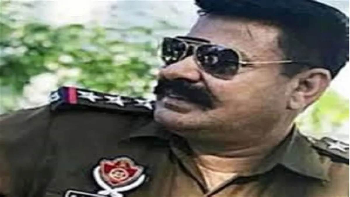 CBI ਦੇ ਨਿਸ਼ਾਨੇ ‘ਤੇ ਵਿਜੀਲੈਂਸ ਦੇ ਅਫਸਰ; ਰੀਡਰ OP ਰਾਣਾ ਅਤੇ ਬਿਚੌਲੀਆਂ ਬਾਪ-ਬੇਟੇ ਤੋਂ ਪੁੱਛਗਿੱਛ ਵਿੱਚ ਖੁਲ੍ਹਣਗੇ ਰਾਜ, ਤਿੰਨਾਂ ਦਾ ਰਿਮਾਂਡ ਵਧਾਇਆ