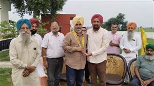 ਸੁਰਜੀਤ ਸਿੰਘ ਪਹਾੜੀਪੁਰ ਸਾਥੀਆਂ ਸਮੇਤ ਆਪ ’ਚ ਸ਼ਾਮਲ : ਢਿੱਲੋਂ