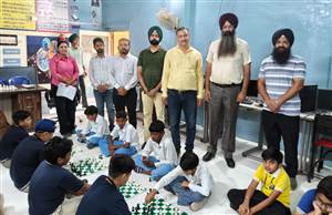 ਚੀਮਾ ਜੋਧਪੁਰ ਜ਼ੋਨ ਦੇ ਜ਼ੋਨਲ ਪੱਧਰੀ ਸ਼ਤਰੰਜ ਮੁਕਾਬਲੇ ਕਰਵਾਏ