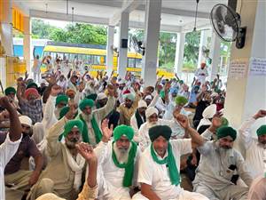 ਪੰਜਾਬ ਦੇ ਮੁੱਦਿਆਂ ਲਈ ਕਿਸਾਨਾਂ, ਮਜ਼ਦੂਰਾਂ, ਮੁਲਾਜ਼ਮਾਂ ਤੇ ਨੌਜਵਾਨਾਂ ਨੇ ਬਣਾਇਆ ਸਾਂਝਾ ਪੰਜਾਬ ਮੋਰਚਾ, ਸੰਘਰਸ਼ ਲਈ ਵੱਖ- ਵੱਖ ਵਰਗਾਂ ਨੂੰ ਕਰਨਗੇ ਇਕਜੁੱਟ