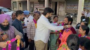 ਮੁੱਖ ਮੰਤਰੀ ਤੀਰਥ ਯਾਤਰਾ ਯੋਜਨਾ, ਮੇਅਰ ਪਦਮਜੀਤ ਸਿੰਘ ਮਹਿਤਾ ਨੇ ਬੱਸ ਨੂੰ ਹਰੀ ਝੰਡੀ ਦੇ ਕੇ ਕੀਤਾ ਰਵਾਨਾ