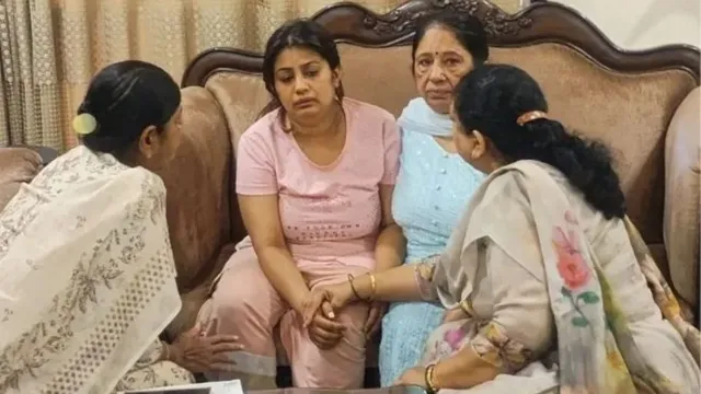 ਕਰੋੜਪਤੀ ਸਹੁਰੇ ਦੇ ਕਤਲ ਦਾ ਖ਼ੌਫ਼ਨਾਕ ਪਰਦਾਫਾਸ਼: ਨੂੰਹ ਨੇ ਨੌਕਰ ਨੂੰ ਦਿੱਤੀ 6 ਲੱਖ ਦੀ ਸੁਪਾਰੀ, ਕਿਹਾ- 'ਫੜੇ ਗਏ ਤਾਂ ਪਤੀ ਦਾ ਨਾਂ ਦੱਸਣਾ