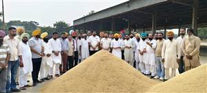 ਵਿਧਾਇਕ ਪੰਡੋਰੀ ਨੇ ਮਹਿਲ ਕਲਾਂ ਚ ਝੋਨੇ ਦੀ ਖਰੀਦ ਕਰਵਾਈ ਸ਼ੁਰੂ