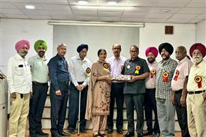 ਲਾਇਨਜ਼ ਕਲੱਬ ਮੋਗਾ ਸਿਟੀ ਵੱਲੋਂ ਅਧਿਆਪਕਾਂ ਦਾ ਸਨਮਾਨ