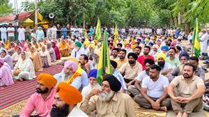 ਜਹਾਂਗੀਰ ਫੈਕਟਰੀ ਨੂੰ ਪੱਕੇ ਤੌਰ ਤੇ ਬੰਦ ਕਰਵਾਉਣ ਲਈ ਅੜੇ ਲੋਕ