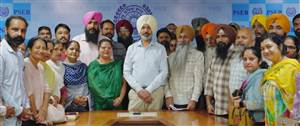 ਪੰਜਾਬ ਸਕੂਲ ਸਿੱਖਿਆ ਬੋਰਡ ਵੱਲੋਂ 'ਸੀਜ਼ਨਲ ਡੇਲੀਵੇਜ ਪਾਲਿਸੀ-2026' ਲਾਗੂ, 223 ਦਿਹਾੜੀਦਾਰ ਮੁਲਾਜ਼ਮਾਂ ਨੂੰ ਮਿਲਿਆ ਵੱਡਾ ਲਾਭ