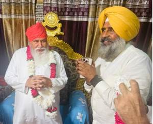 Jalandhar News : ਡੇਰਾ ਸੱਚਖੰਡ ਬੱਲਾਂ ਵਿਖੇ ਨਤਮਸਤਕ ਹੋਏ ਪਰਗਟ ਸਿੰਘ, ਸੰਤਾਂ ਦਾ ਲਿਆ ਅਸ਼ੀਰਵਾਦ
