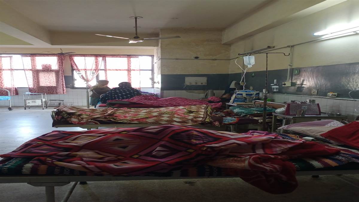 ਹਸਪਤਾਲ ਪ੍ਰਸ਼ਾਸਨ ਜਾਗਿਆ, ਮਰੀਜ਼ਾਂ ਨੂੰ ਮਿਲੇ ਕੰਬਲ