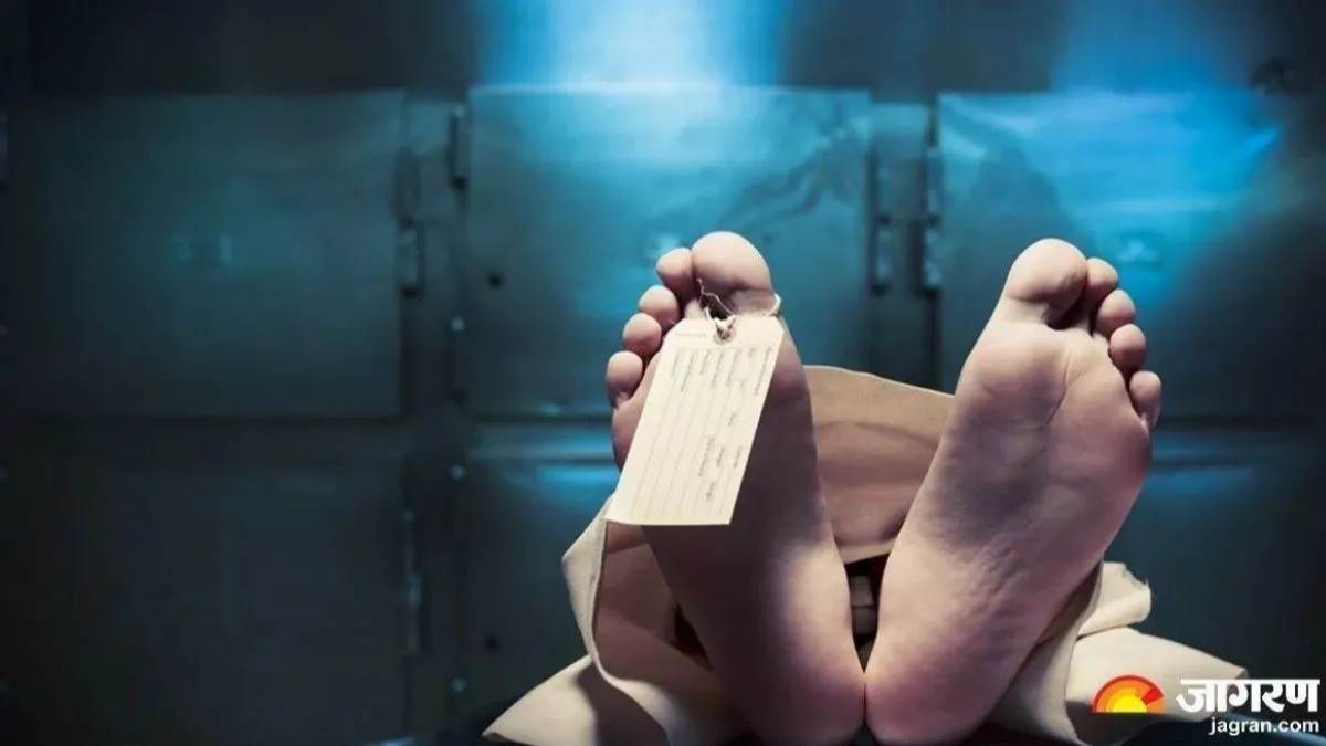 ਅੰਗੀਠੀ ਬਣੀ ਕਾਲ ! ਹੋਟਲ ਦੇ ਬੰਦ ਕਮਰੇ ’ਚੋਂ ਮਿਲੀਆਂ ਨੌਜਵਾਨ ਤੇ ਔਰਤ ਦੀਆਂ ਲਾਸ਼ਾਂ, ਇਲਾਕੇ 'ਚ ਫੈਲੀ ਸਨਸਨੀ