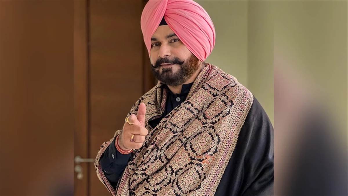 '500 ਕਰੋੜ ਦੀ ਅਟੈਚੀ...', ਨਵਜੋਤ ਸਿੱਧੂ ਦੇ ਕਾਂਗਰਸ 'ਚ CM ਚਿਹਰੇ ਨੂੰ ਲੈ ਕੇ ਦਿੱਤੇ ਬਿਆਨ ਦਾ ਮਾਮਲਾ ਪਹੁੰਚਿਆ ਹਾਈਕਮਾਨ ਕੋਲ