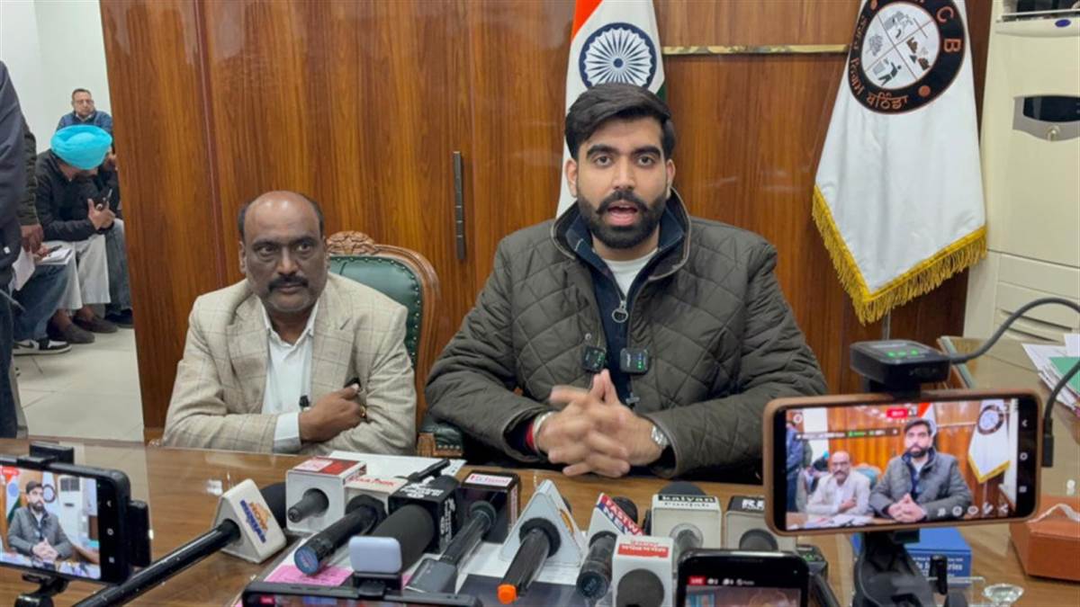 ਪ੍ਰੀਮੀਅਰ ਲੀਗ 12 ਤੋਂ ਸ਼ੁਰੂ, ਬਾਲੀਵੁੱਡ ਤੇ ਕ੍ਰਿਕਟ ਸਿਤਾਰਿਆਂ ਦਾ ਹੋਵੇਗਾ ਮਹਾਂ ਸੰਗਮ