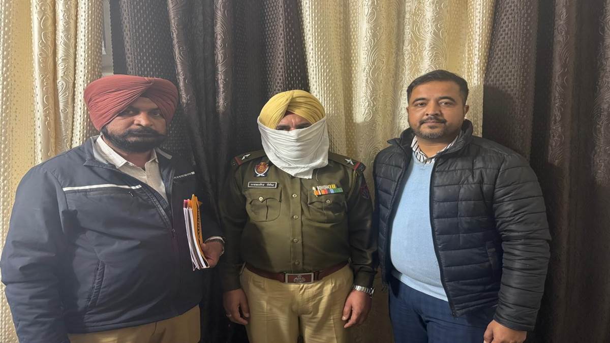 5000 ਰੁਪਏ ਰਿਸ਼ਵਤ ਲੈਂਦਾ ਏਐੱਸਆਈ ਰੰਗੇ ਹੱਥੀਂ ਗ੍ਰਿਫਤਾਰ