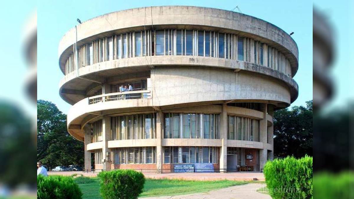 PU 'ਚ ਹਾਈਟੈੱਕ ਸੁਰੱਖਿਆ ਸਿਸਟਮ, ਸਮਾਰਟ ਕਾਰਡ ਨਾਲ ਸਟਾਫ ਦੀ ਐਂਟਰੀ, ਵਿਦਿਆਰਥੀਆਂ ਲਈ ਵੀ ਜਲਦ ਲਾਗੂ ਹੋਵੇਗੀ ਵਿਵਸਥਾ