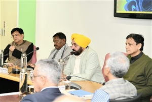 ਕੇਂਦਰੀ ਮੰਤਰੀਆਂ ਨਾਲ ਬੈਠਕ ਬੇਨਤੀਜਾ, ਕਿਸਾਨ 13 ਨੂੰ ਦਿੱਲੀ ਕੂਚ ’ਤੇ ਕਾਇਮ; ਐੱਮਐੱਸਪੀ ’ਤੇ ਨਹੀਂ ਬਣੀ ਸਹਿਮਤੀ