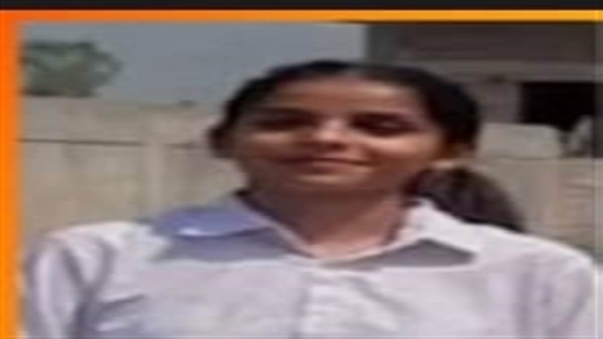 Watch Video:  ਕਲਾਸਰੂਮ 'ਚ ਹੋਇਆ ਦਾਖਲ, ਬੰਦੂਕ ਕੱਢੀ ਤੇ... ਤਰਨਤਾਰਨ ਲਾਅ ਕਾਲਜ 'ਚ ਵਿਦਿਆਰਥਣ ਦੇ ਕਤਲ ਦੀ ਸੀਸੀਟੀਵੀ ਫੁਟੇਜ ਦੇਖ ਰੌਂਗਟੇ ਹੋ ਜਾਣਗੇ ਖੜ੍ਹੇ